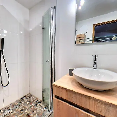 3* - 8 Pers - Grand Confort - Terrasse - Parking Prive - Fr-1-267-266 * Villarembert
